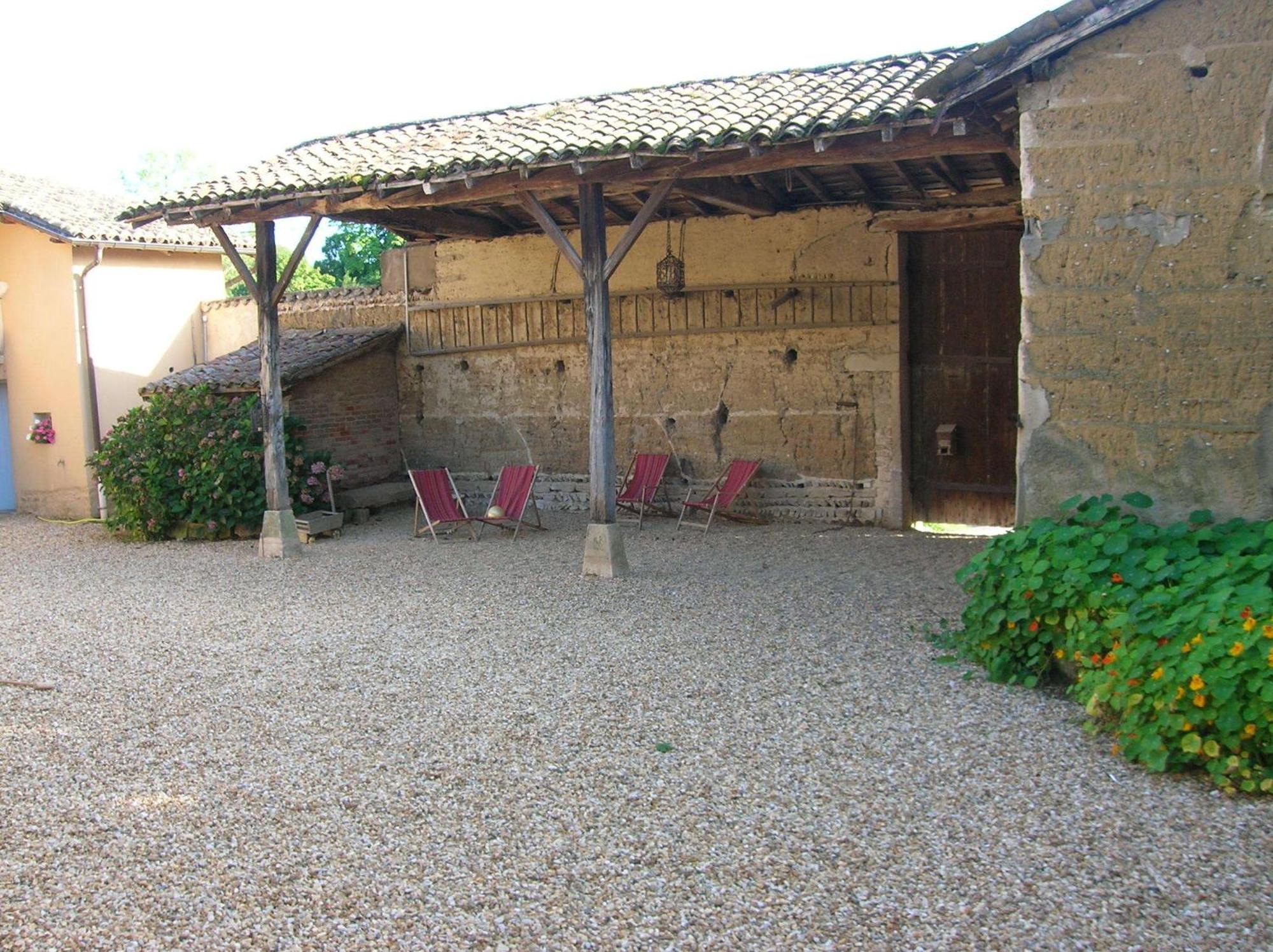 Bed & Breakfast - Maison De Marie Hotel Messimy-sur-Saone Exterior photo